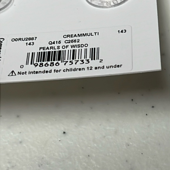 Kate Spade Earrings Pearls of Wisdom Studs - Picture 5 of 8